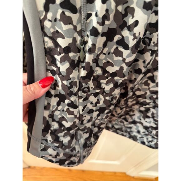 T by Talbots Mint Gray & Black Camo Quarter Zip Fitted Pullover sz MP NWOT - Picture 5 of 7